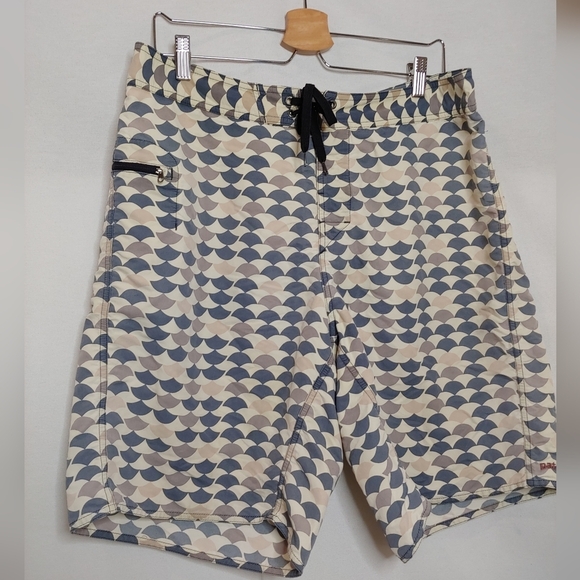 Patagonia Swim Shorts Trunks Board Shorts Cream Blue Gray Multi 10" Mens 36 L XL - Picture 4 of 8